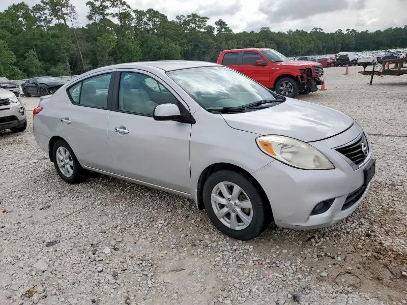 2013 NISSAN VERSA S  