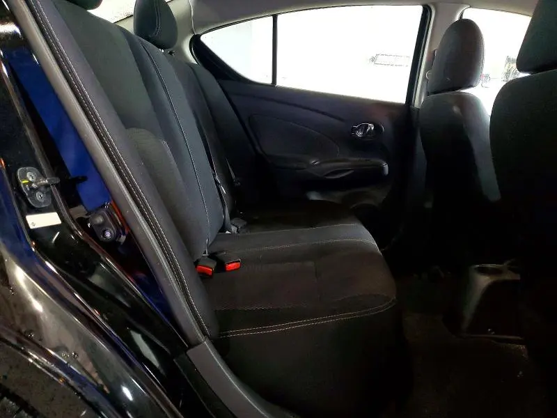 2015 NISSAN VERSA 1.6 SV  