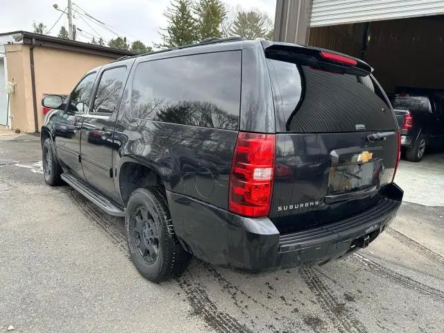 2013 CHEVROLET SUBURBAN K1500 LT  