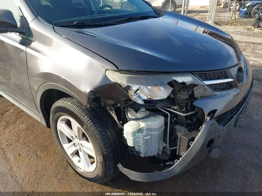 2014 TOYOTA RAV4 XLE