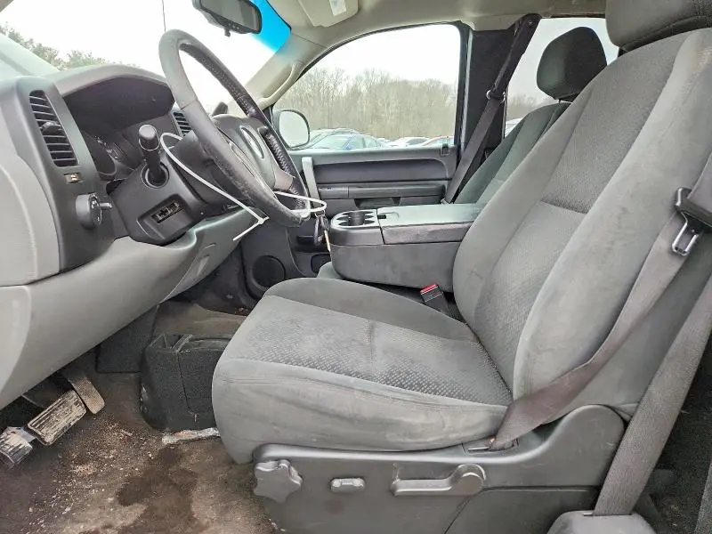 2011 CHEVROLET SILVERADO K1500 LS  