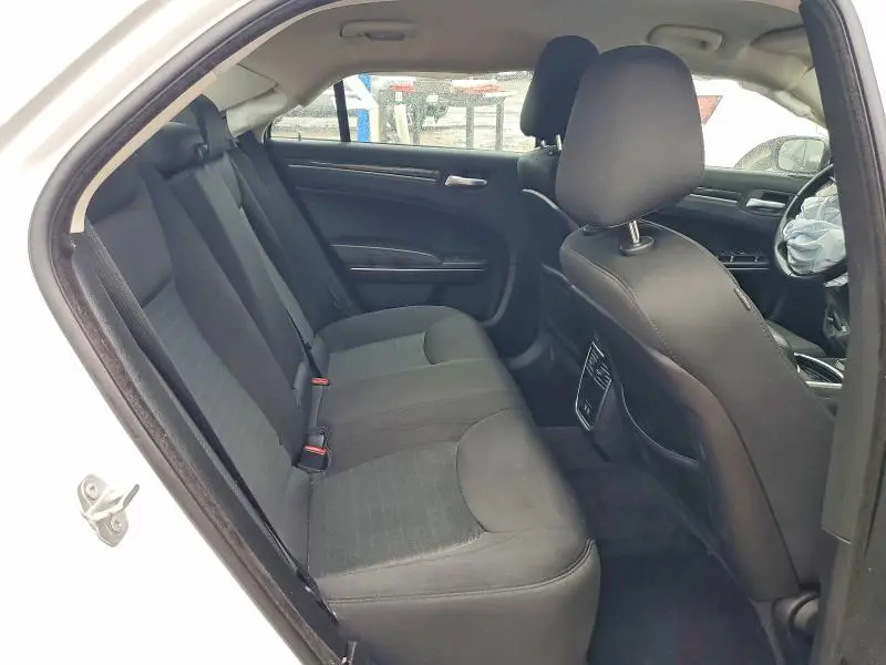 2018 CHRYSLER 300 TOURING  