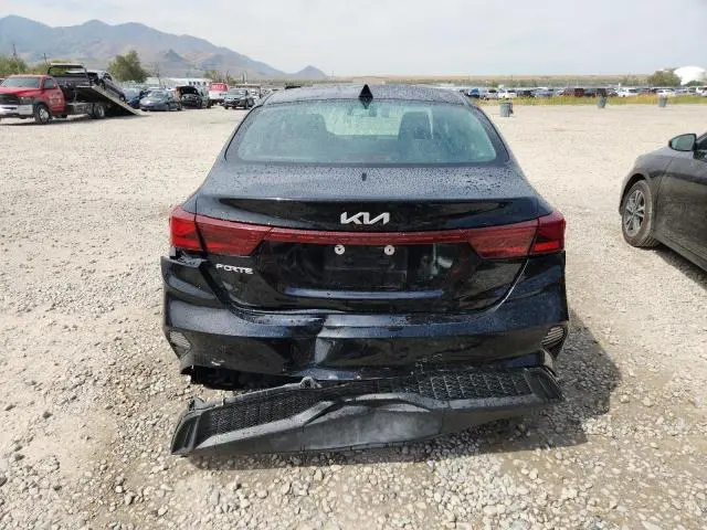 2023 KIA FORTE LX