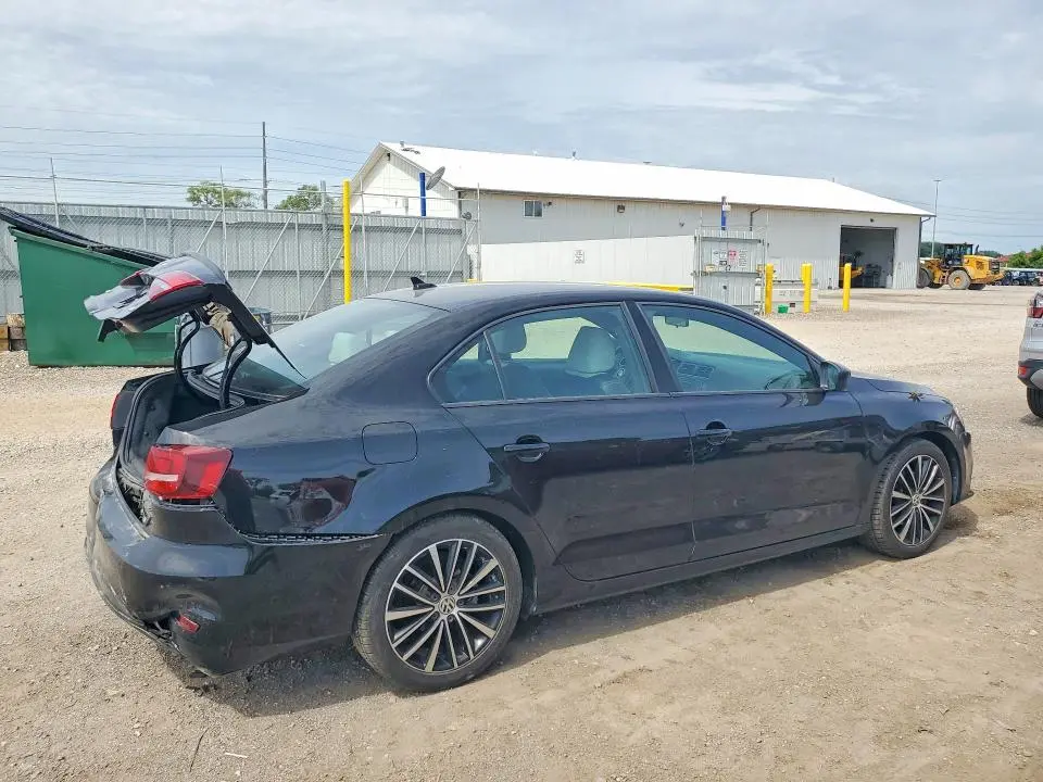 2016 VOLKSWAGEN JETTA   