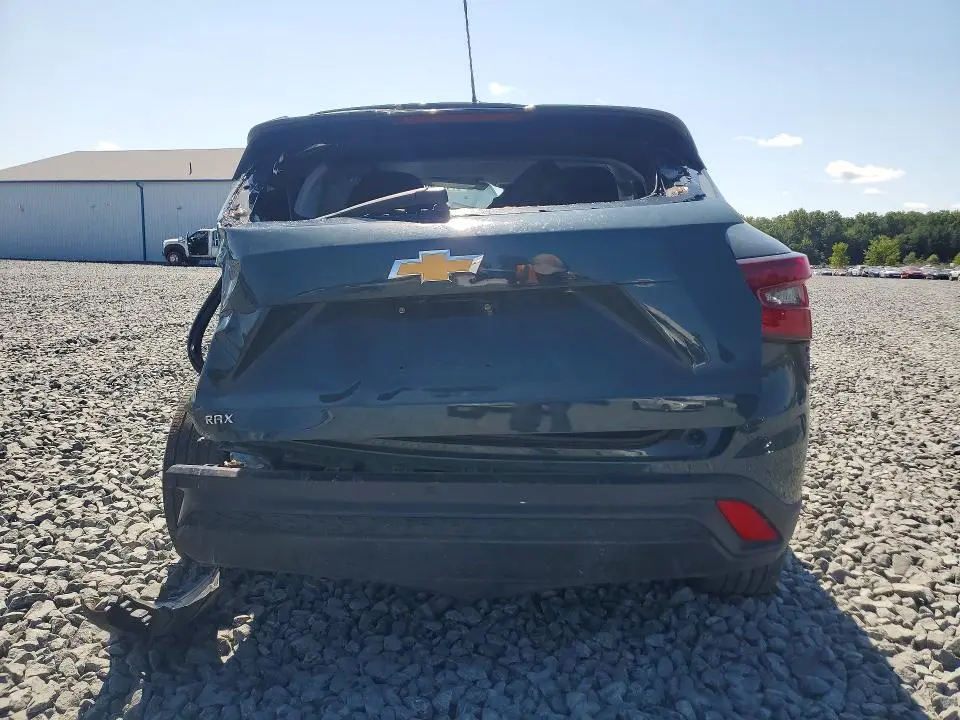 2025 CHEVROLET TRAX LS  