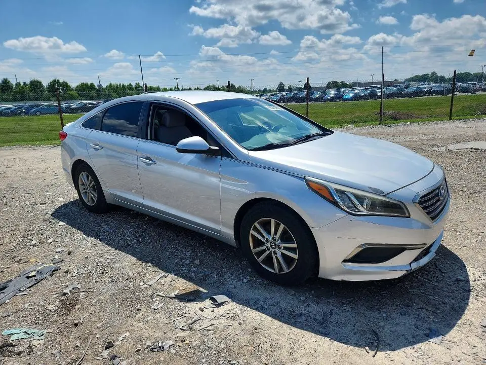 2017 HYUNDAI SONATA SE  