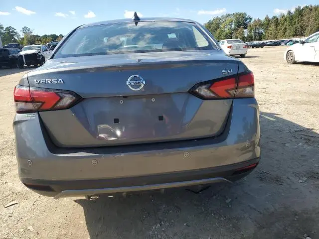 2021 NISSAN VERSA SV  