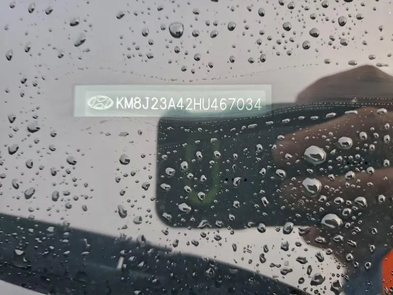 2017 HYUNDAI TUCSON SE  