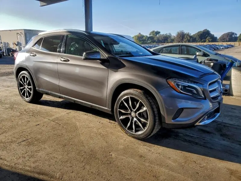 2015 MERCEDES-BENZ GLA 250 4MATIC  