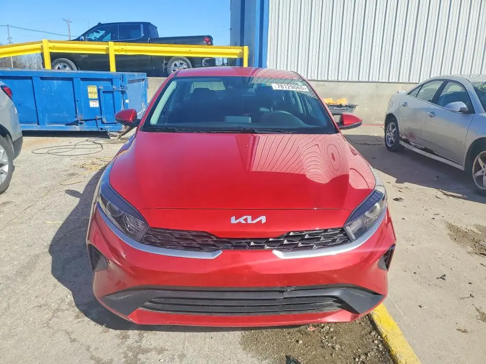 2024 KIA FORTE LXS  