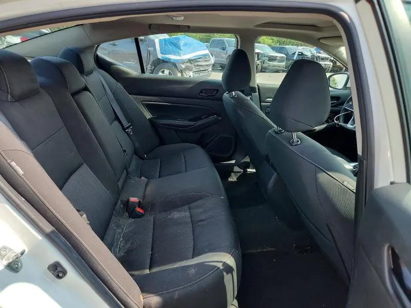 2023 NISSAN ALTIMA SV  
