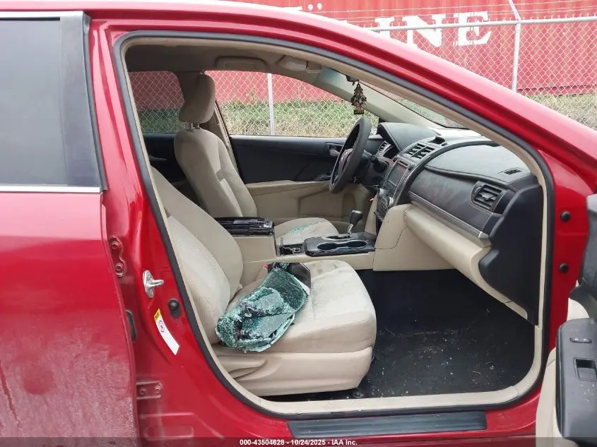 2014 TOYOTA CAMRY LE