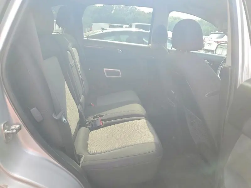 2014 CHEVROLET CAPTIVA LS  