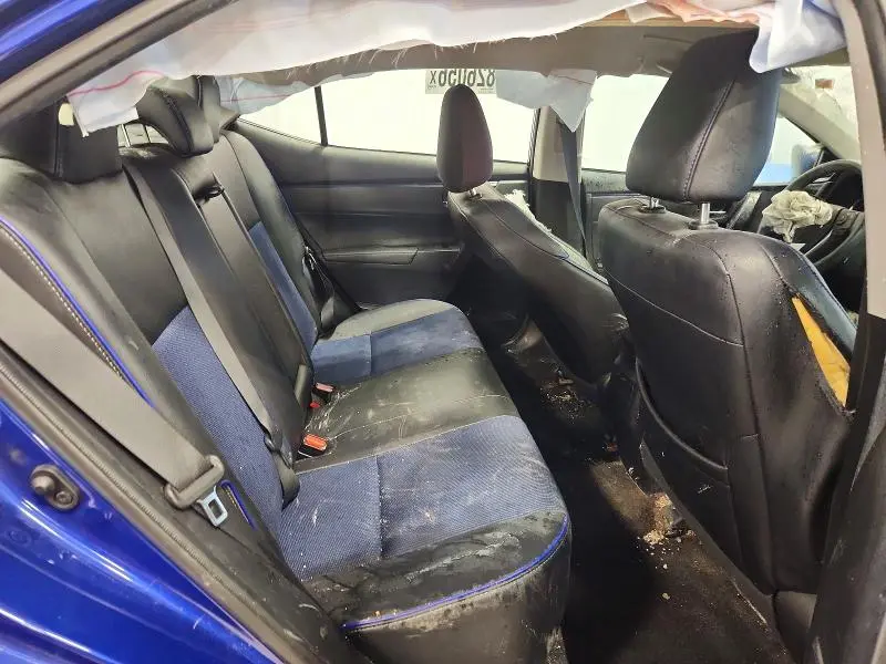 2017 TOYOTA COROLLA SE  