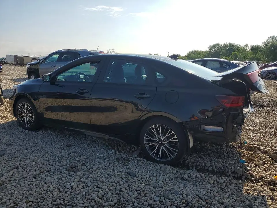 2023 KIA FORTE GT LINE  