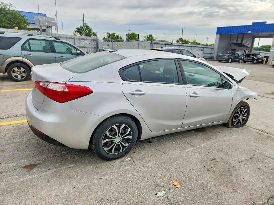 2016 KIA FORTE LX  