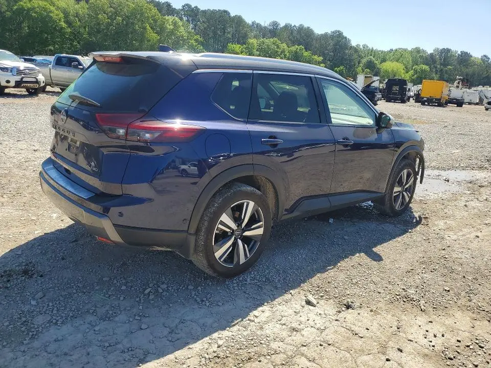 2025 NISSAN ROGUE SL  