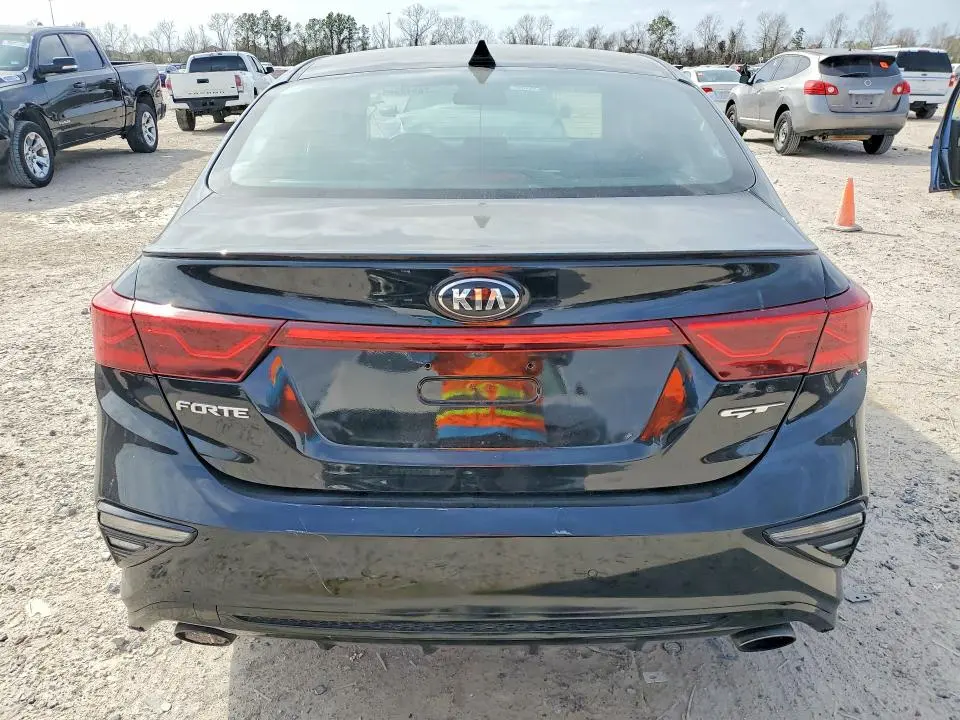 2021 KIA FORTE GT  