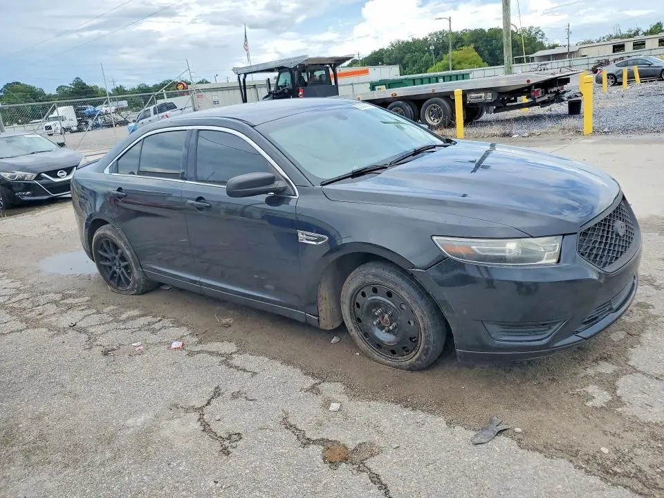 2015 FORD TAURUS SE  