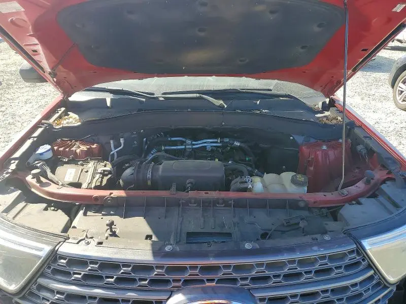 2021 FORD EXPLORER XLT  