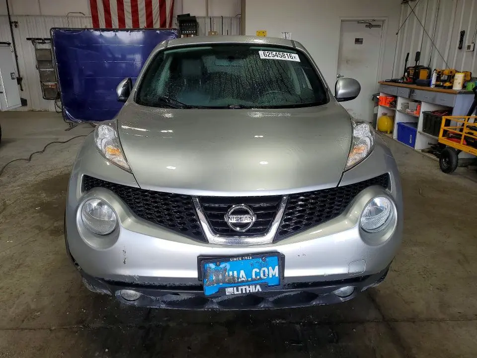2011 NISSAN JUKE S  