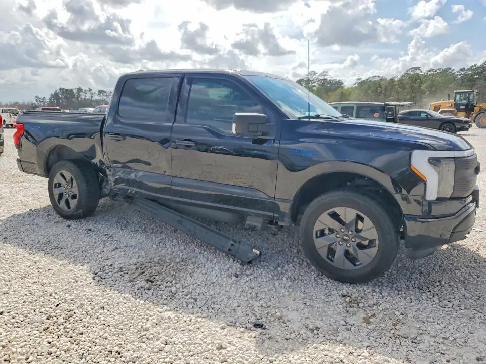 2024 FORD F150 LIGHTNING XLT  