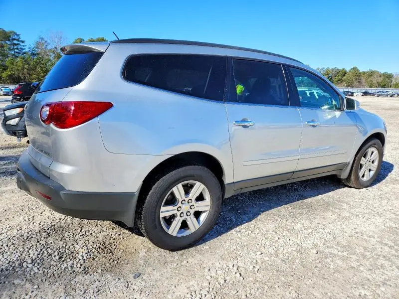 2011 CHEVROLET TRAVERSE LT  