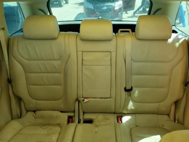 2014 VOLKSWAGEN TOUAREG V6  