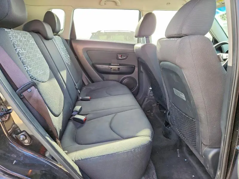 2011 KIA SOUL +  
