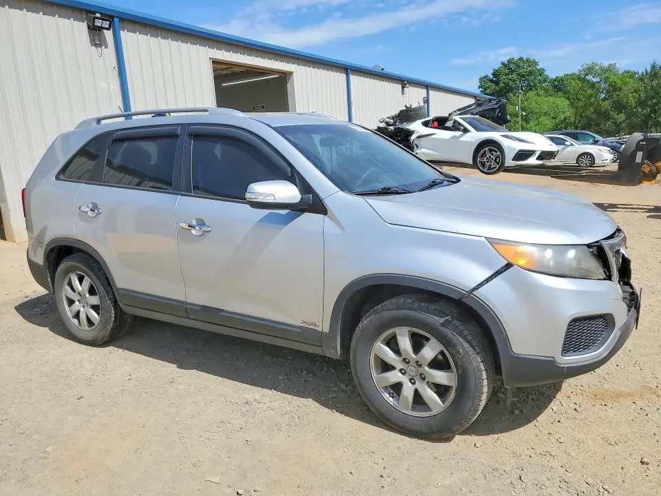 2011 KIA SORENTO LX  