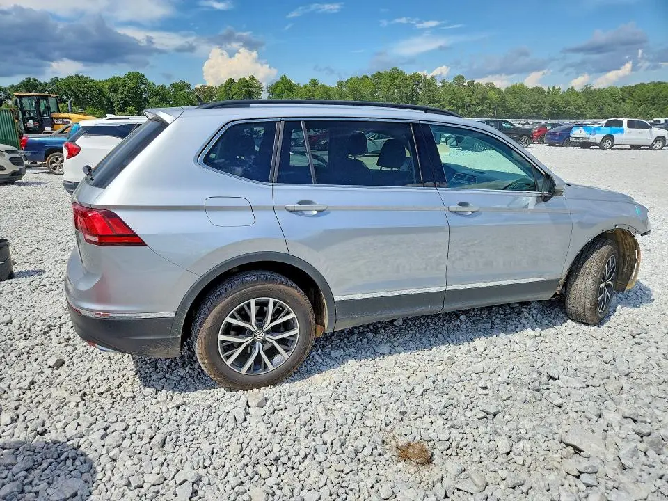2020 VOLKSWAGEN TIGUAN SE  
