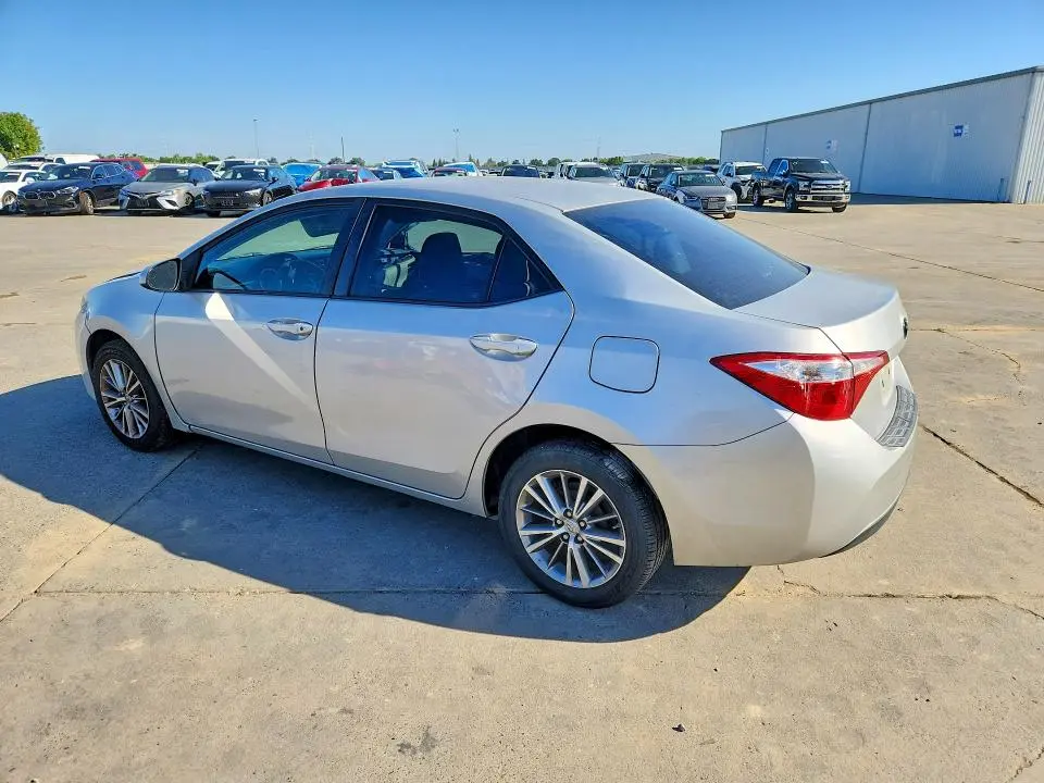 2015 TOYOTA COROLLA LE PLUS  