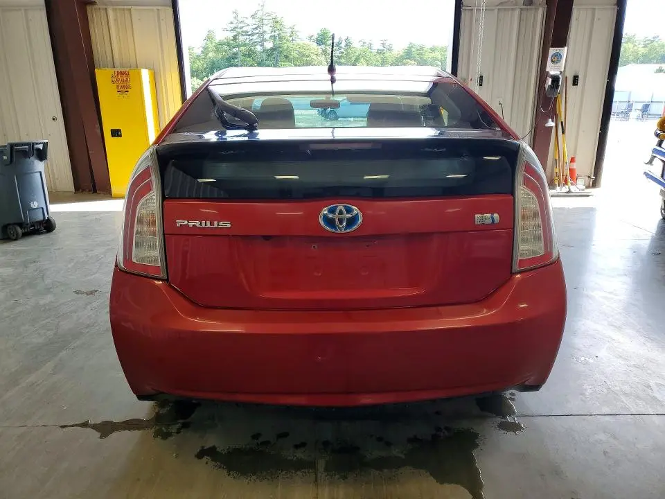 2013 TOYOTA PRIUS TWO  