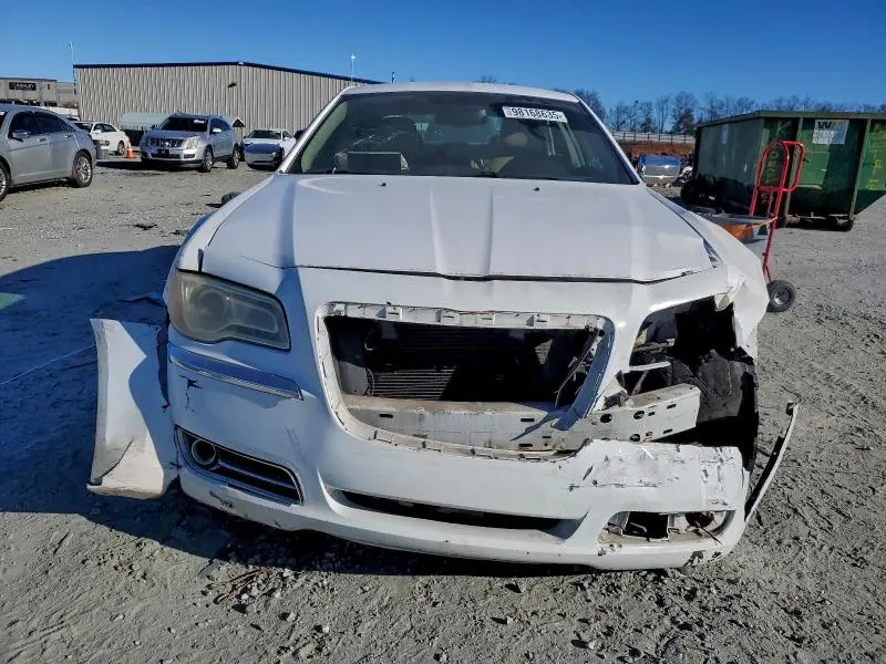 2011 CHRYSLER 300 LIMITED  