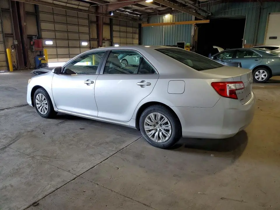 2012 TOYOTA CAMRY LE  