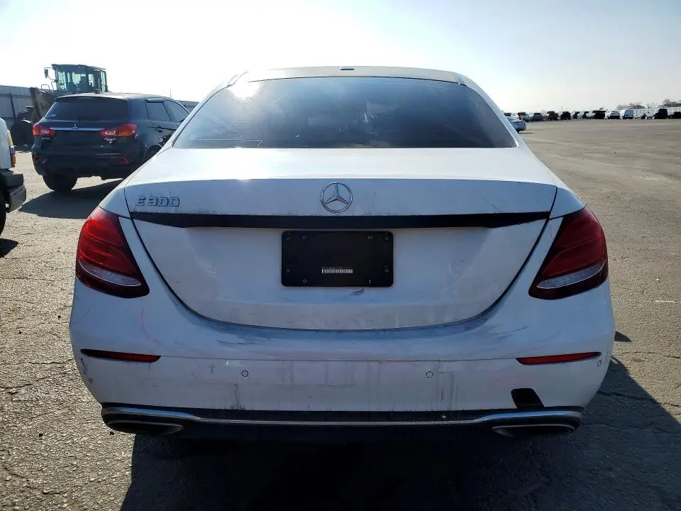 2017 MERCEDES-BENZ E 300  