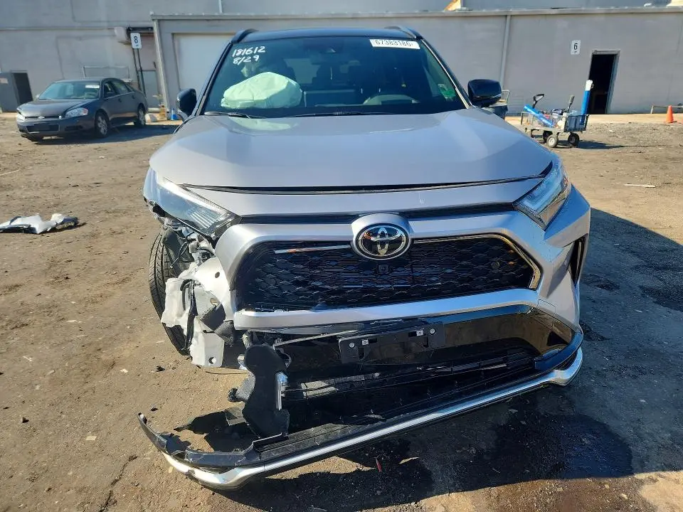2025 TOYOTA RAV4 XSE  
