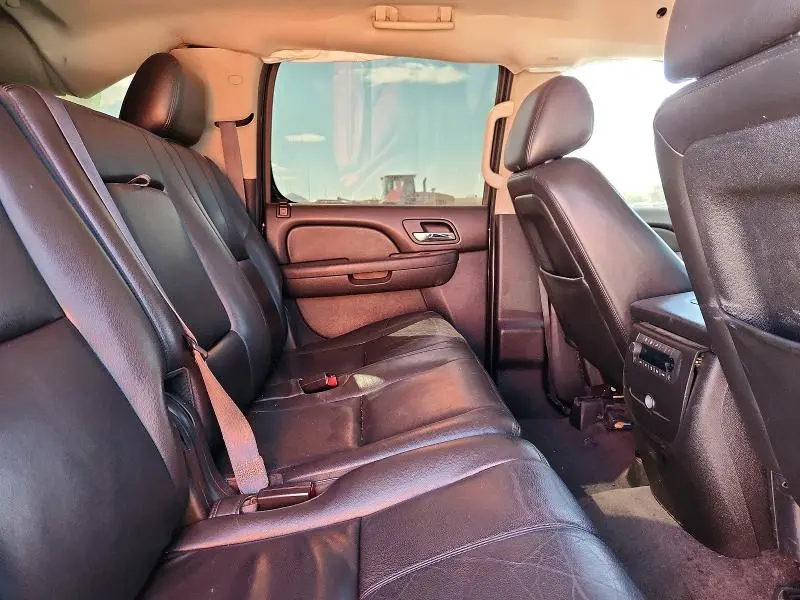 2012 CHEVROLET SUBURBAN K1500 LT  