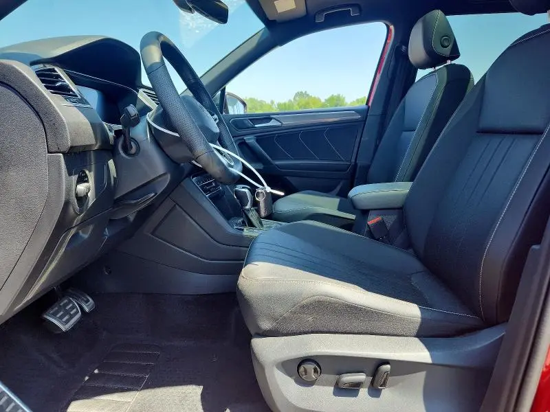 2024 VOLKSWAGEN TIGUAN SE R-LINE BLACK  