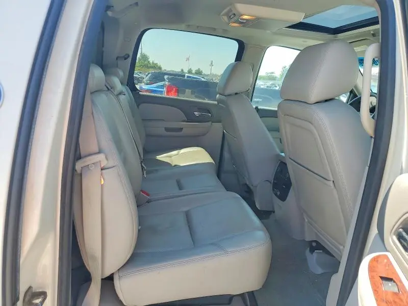 2013 CHEVROLET AVALANCHE LTZ  