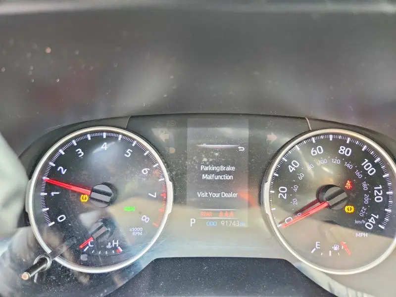 2020 TOYOTA RAV4 XLE  