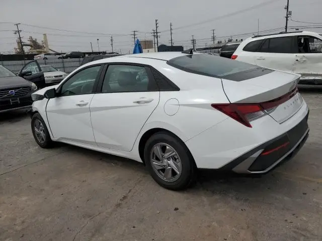 2024 HYUNDAI ELANTRA SE  