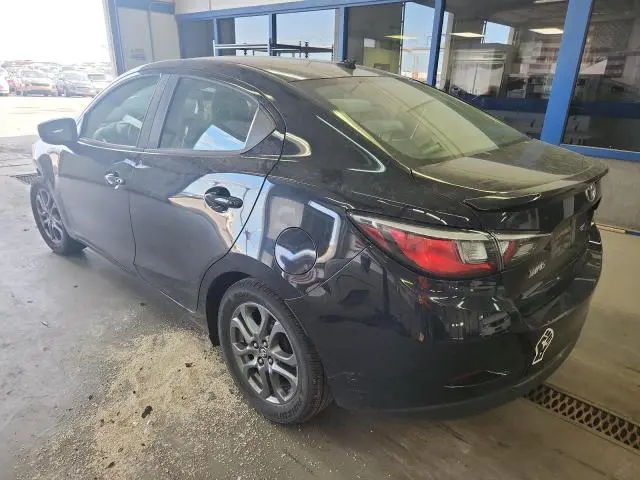 2019 TOYOTA YARIS L  