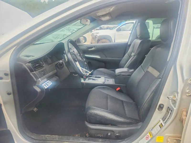 2013 TOYOTA CAMRY SE  