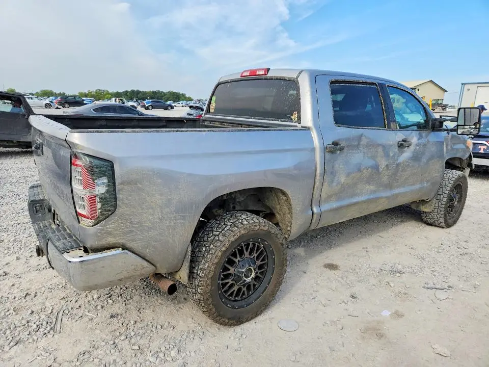 2016 TOYOTA TUNDRA SR5  