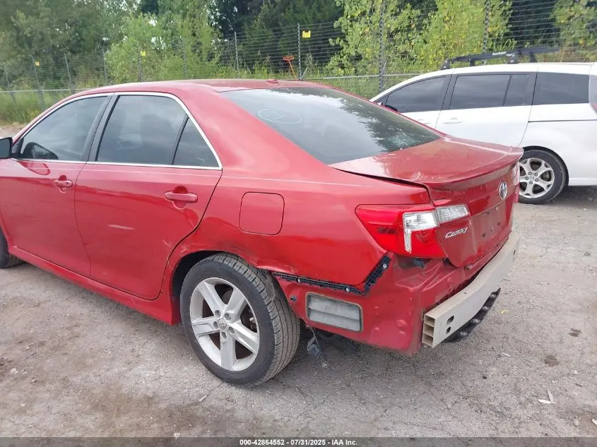 2012 TOYOTA CAMRY SE