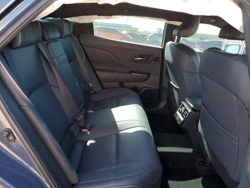 2025 TOYOTA CROWN LIMITED  