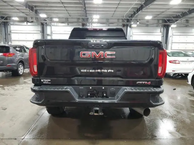 2022 GMC SIERRA K2500 AT4  