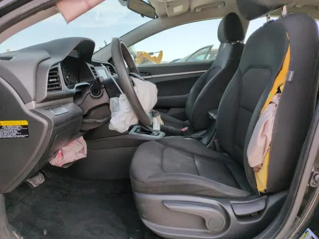 2019 HYUNDAI ELANTRA SE