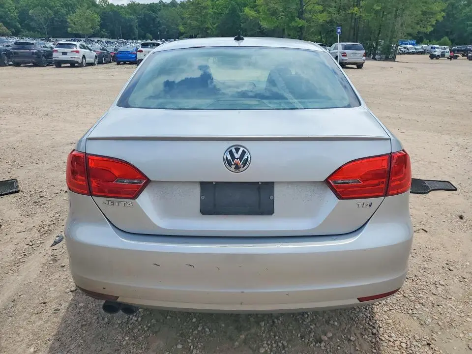 2012 VOLKSWAGEN JETTA TDI  